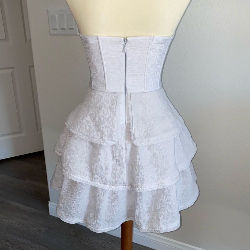 BRAND NEW BCBG: EVERYTHING MUST GO! - Picture 2 of 6